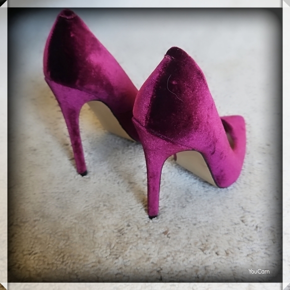 Steve Madden Savy Burgundy Suede Pointed Toe Stiletto Heel Pump Size 5.5M - Picture 4 of 5
